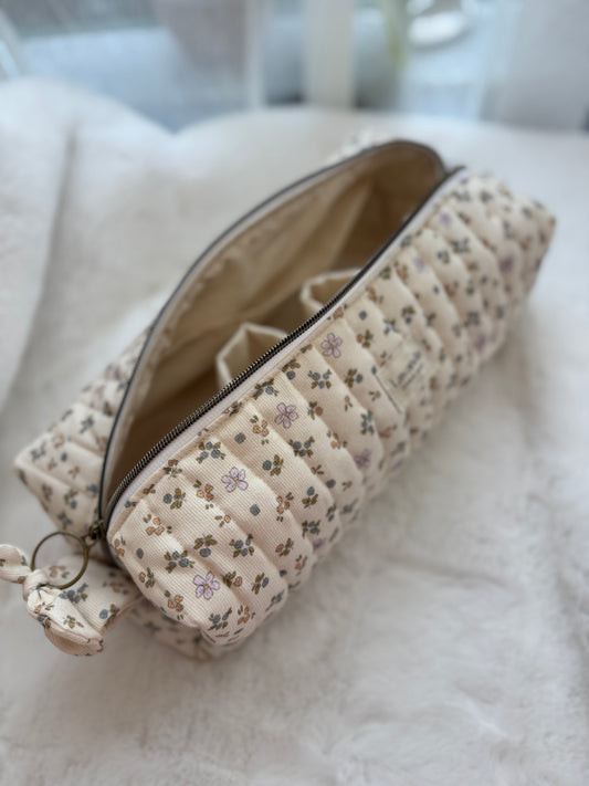 Dyson airwrap bag beige and flowers