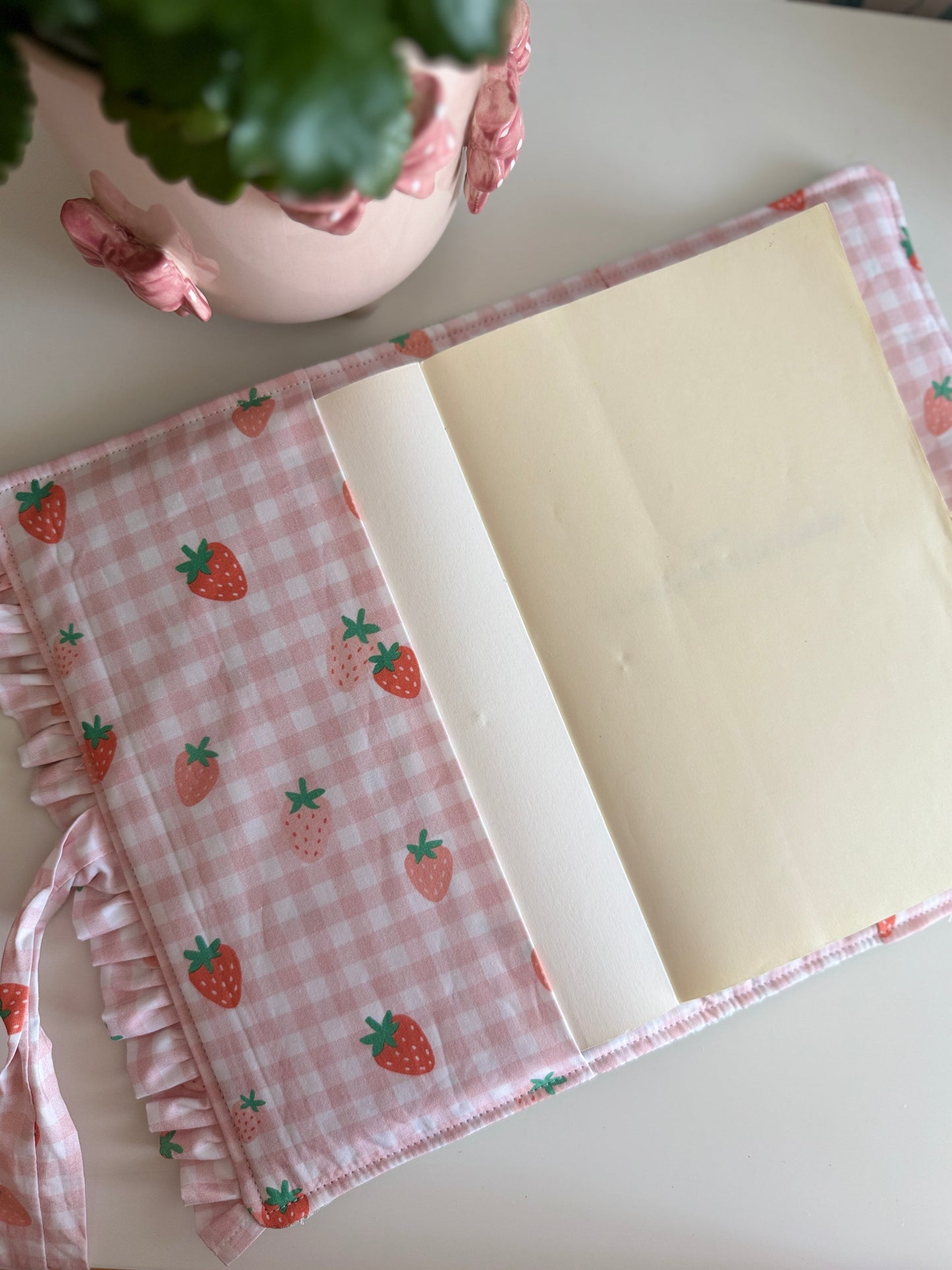 Book cover with flaps strawberry and green waffle