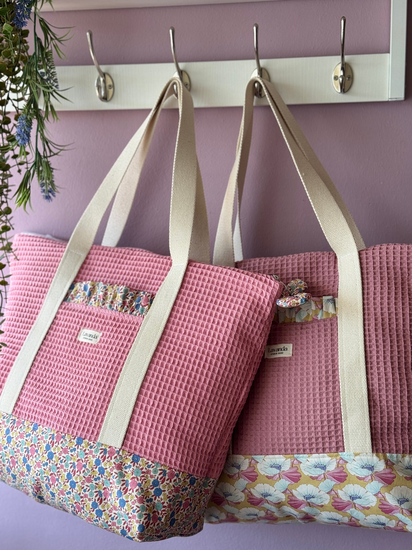 A.Tote bag Dalia pink waffle (custom bag) Available to make. Zipper