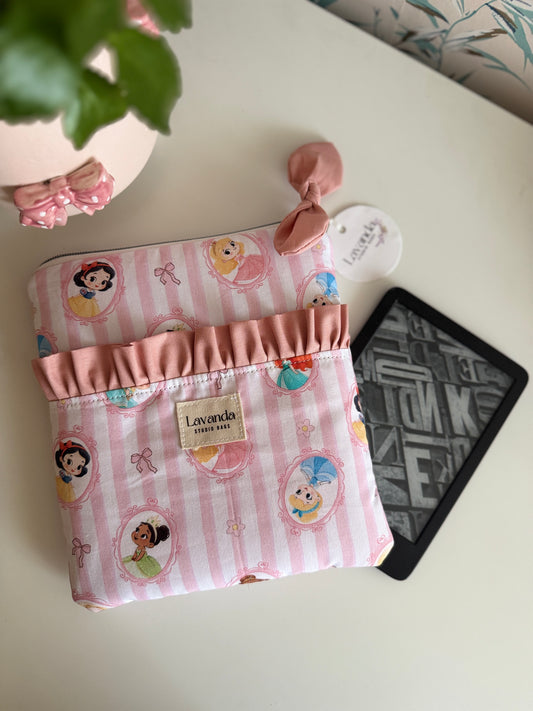Kindle/ kobo/ book sleeve princess 🎀