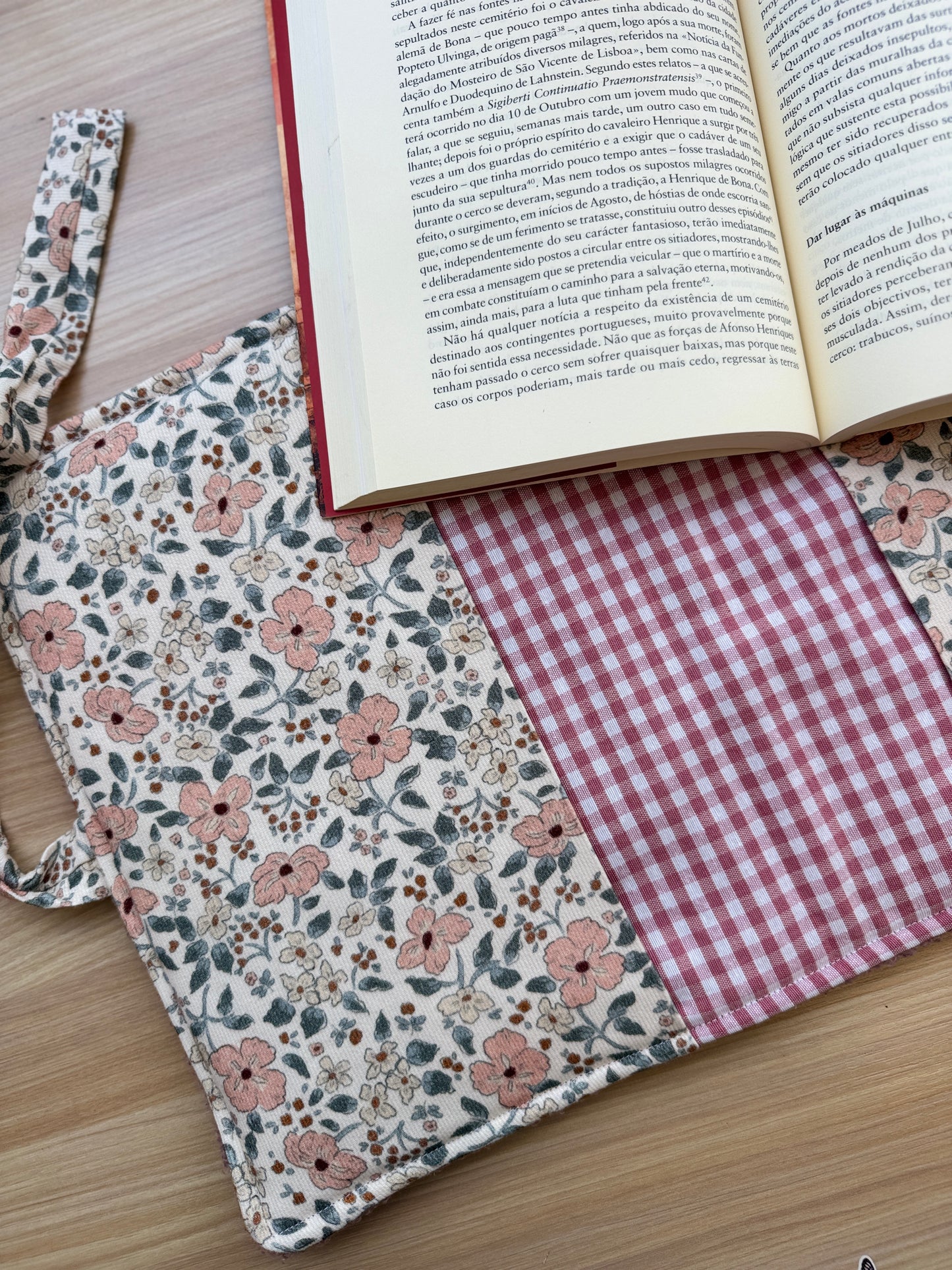 Book cover with flaps teddy old pink and flowers