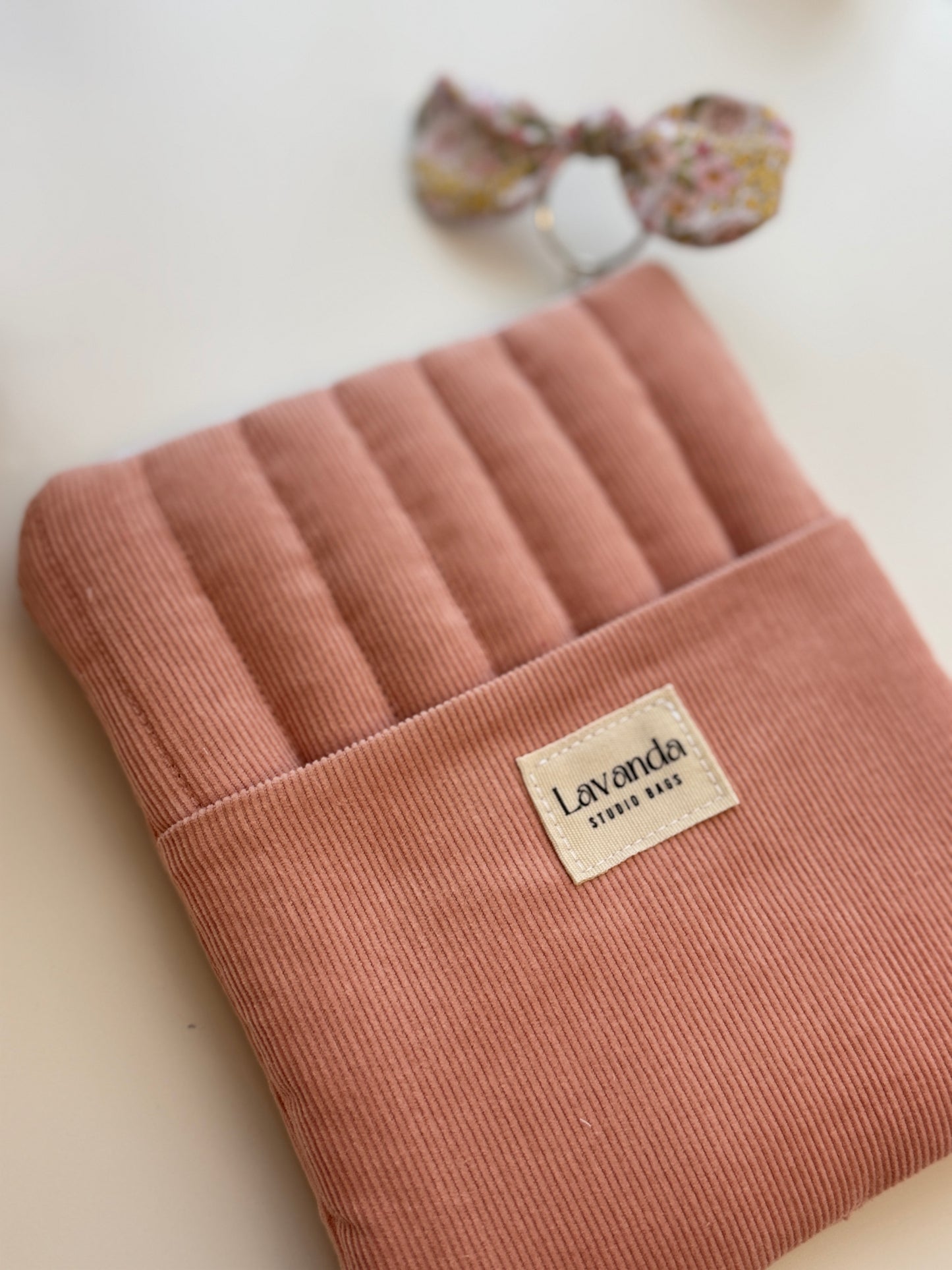 Capa para Kindle cápsula rosa pastel