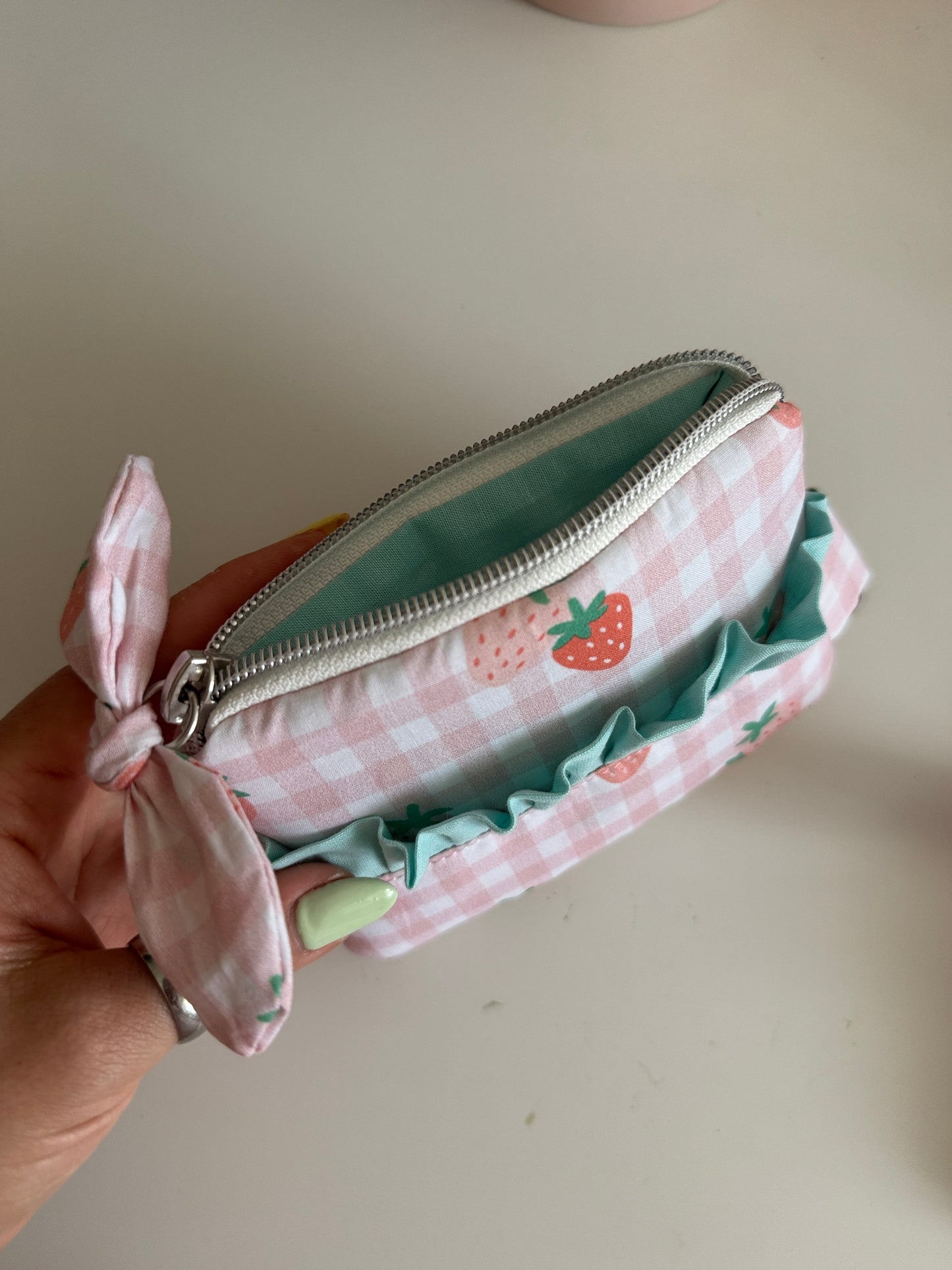 Mini pouch camellia 7 strawberry