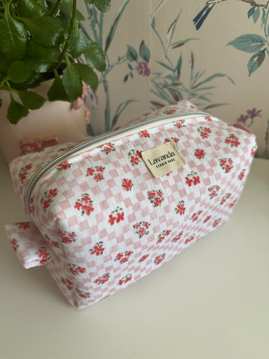 Cosmetic bag fresia simple medium little capsule 🌸