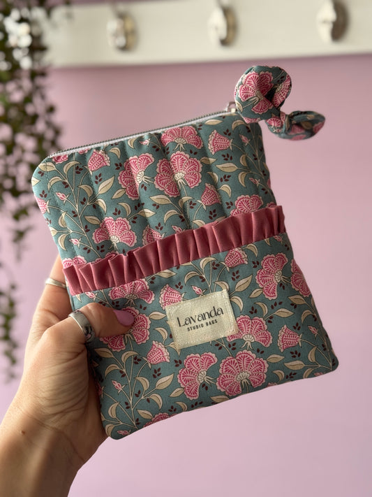 Kindle sleeve floral