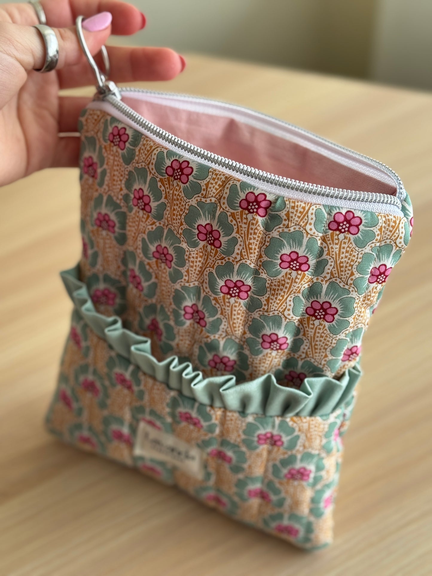 Kindle sleeve floral