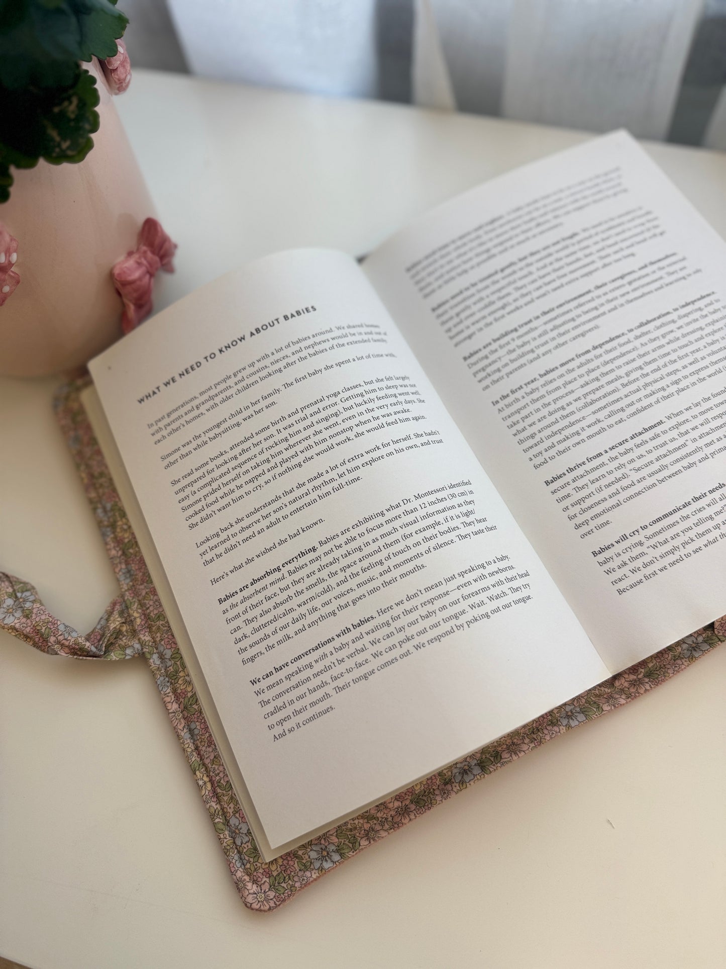 Capa de livro com abas, cápsula rosa
