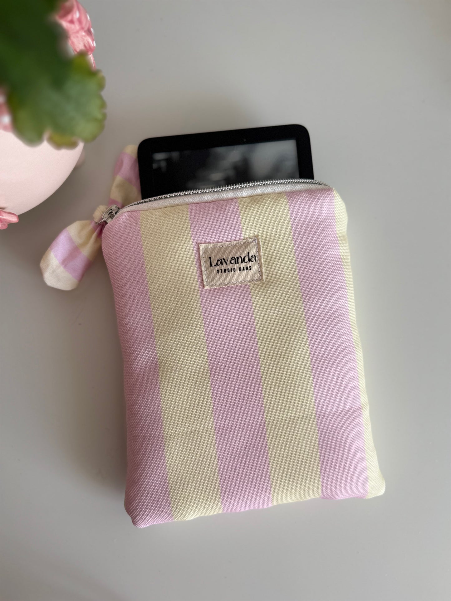 Kindle sleeve simple🌸