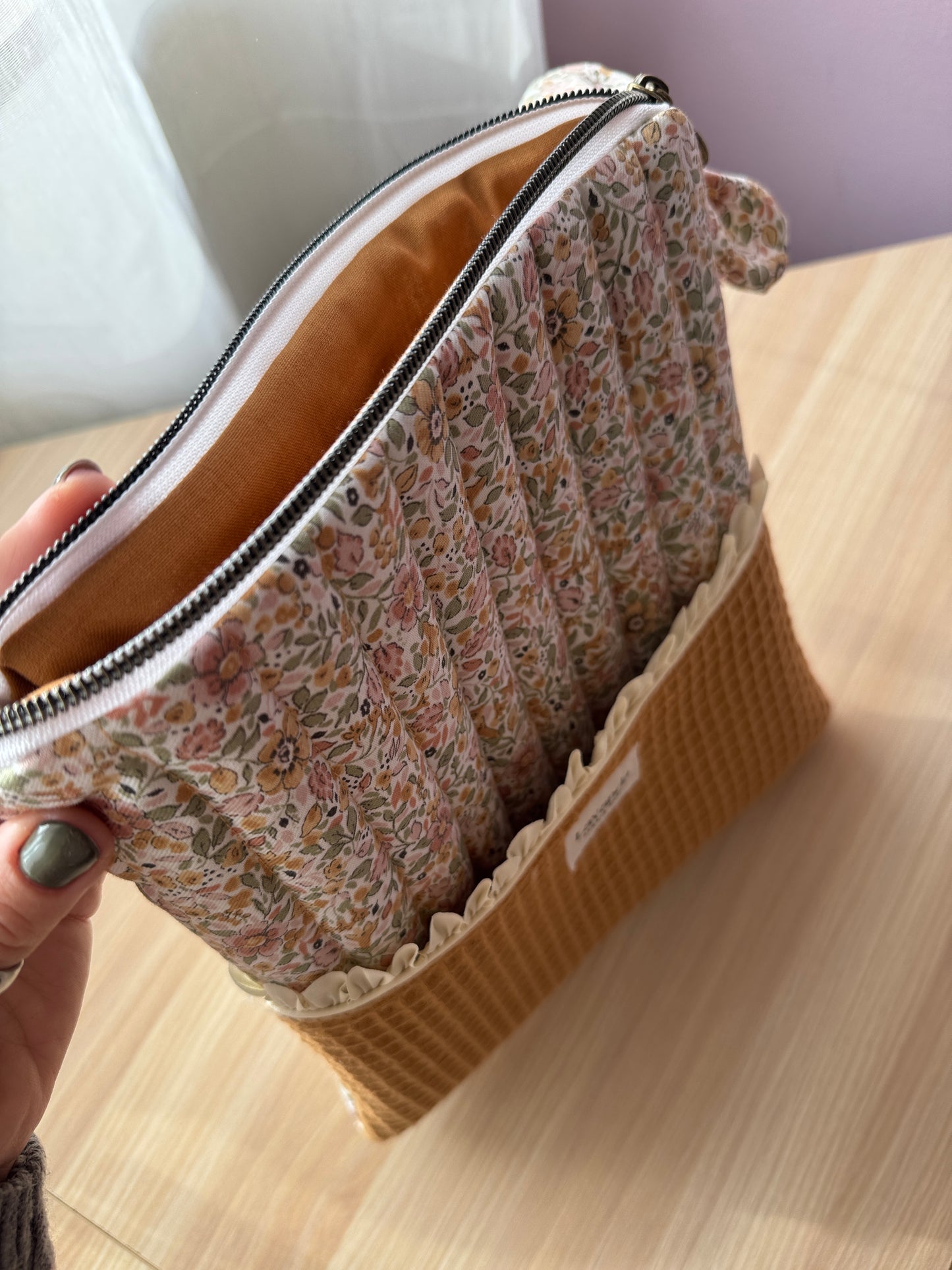 Book cover waffle ocre flowers with zip