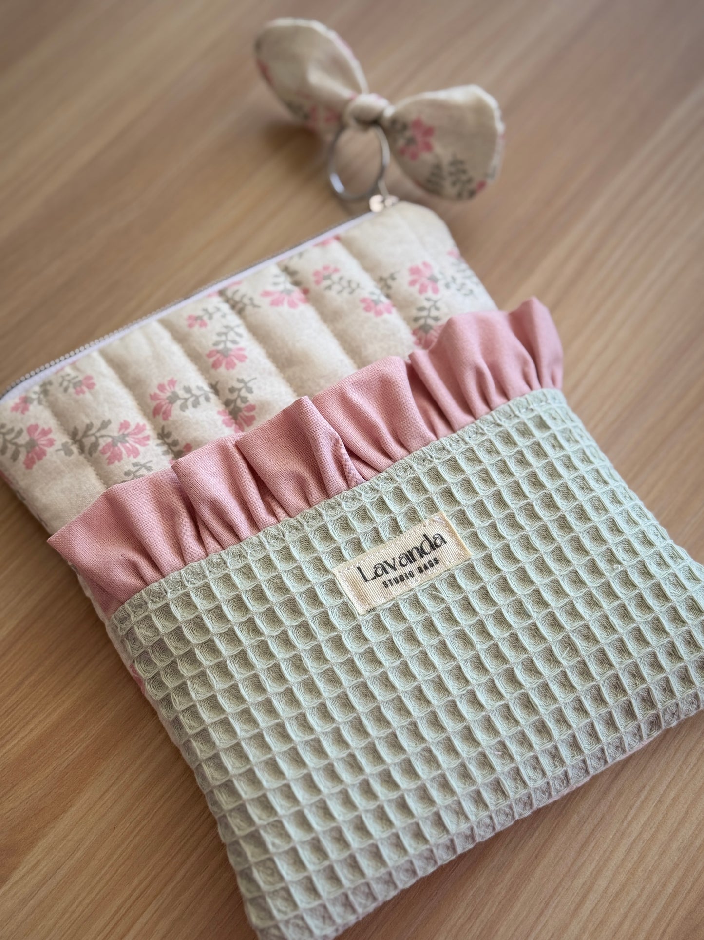 Kindle sleeve pastel pink flowers and mint