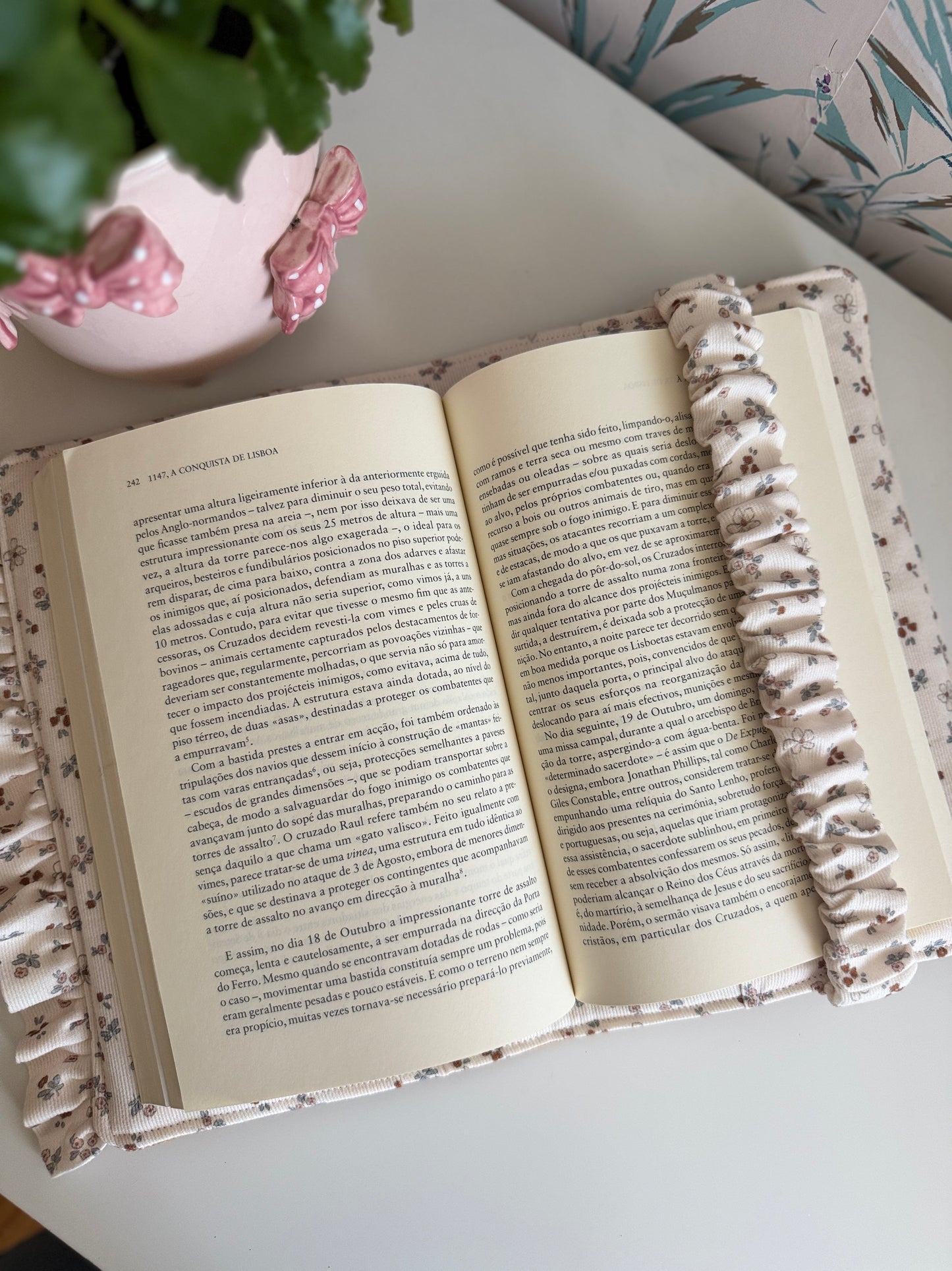 New! Book cover with flaps waffle fabric and cotton flowers.