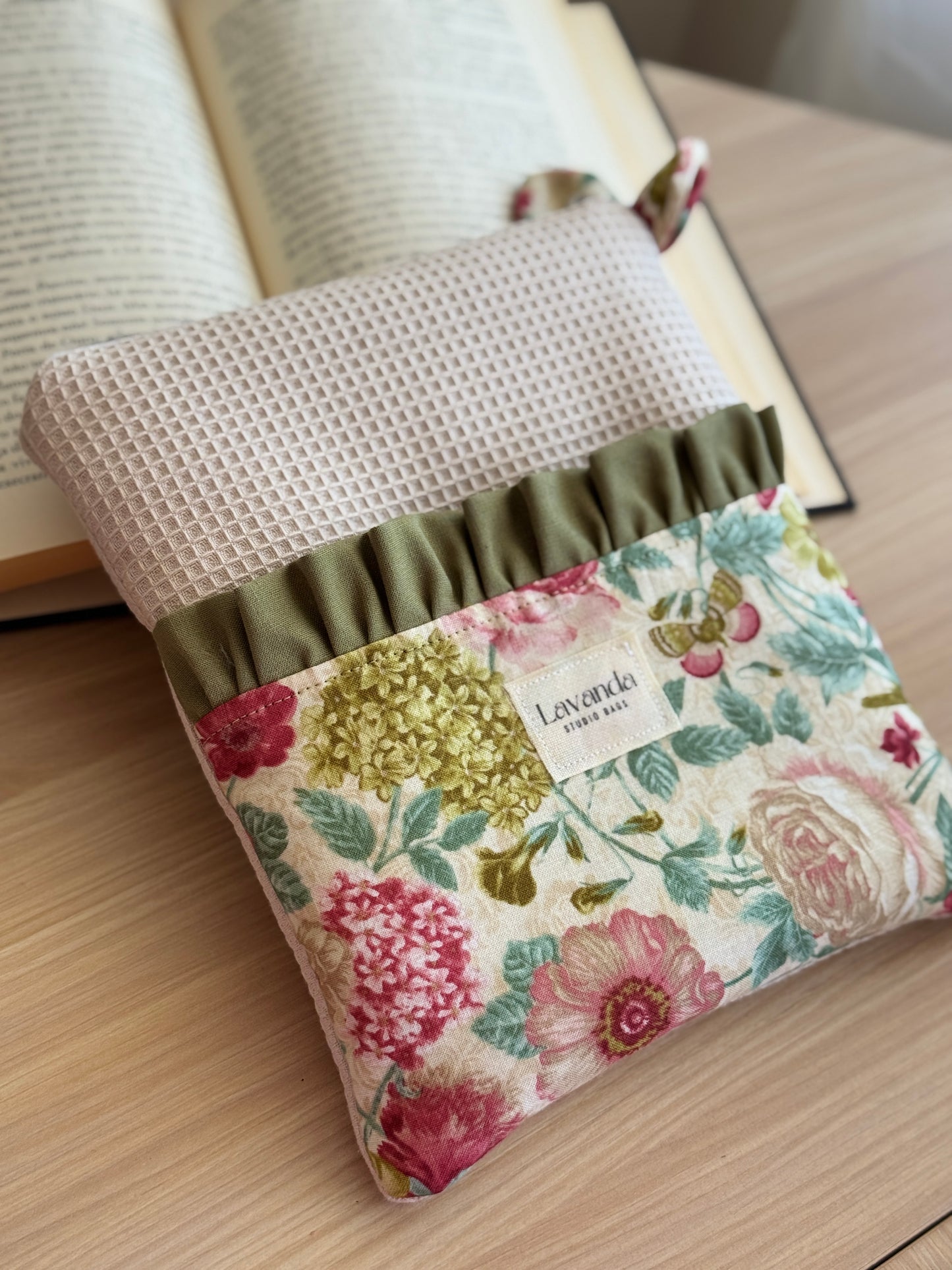 Book cover “garden of memories”