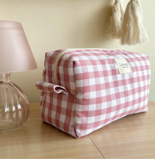 Cosmetic bag Georgina,pink squares