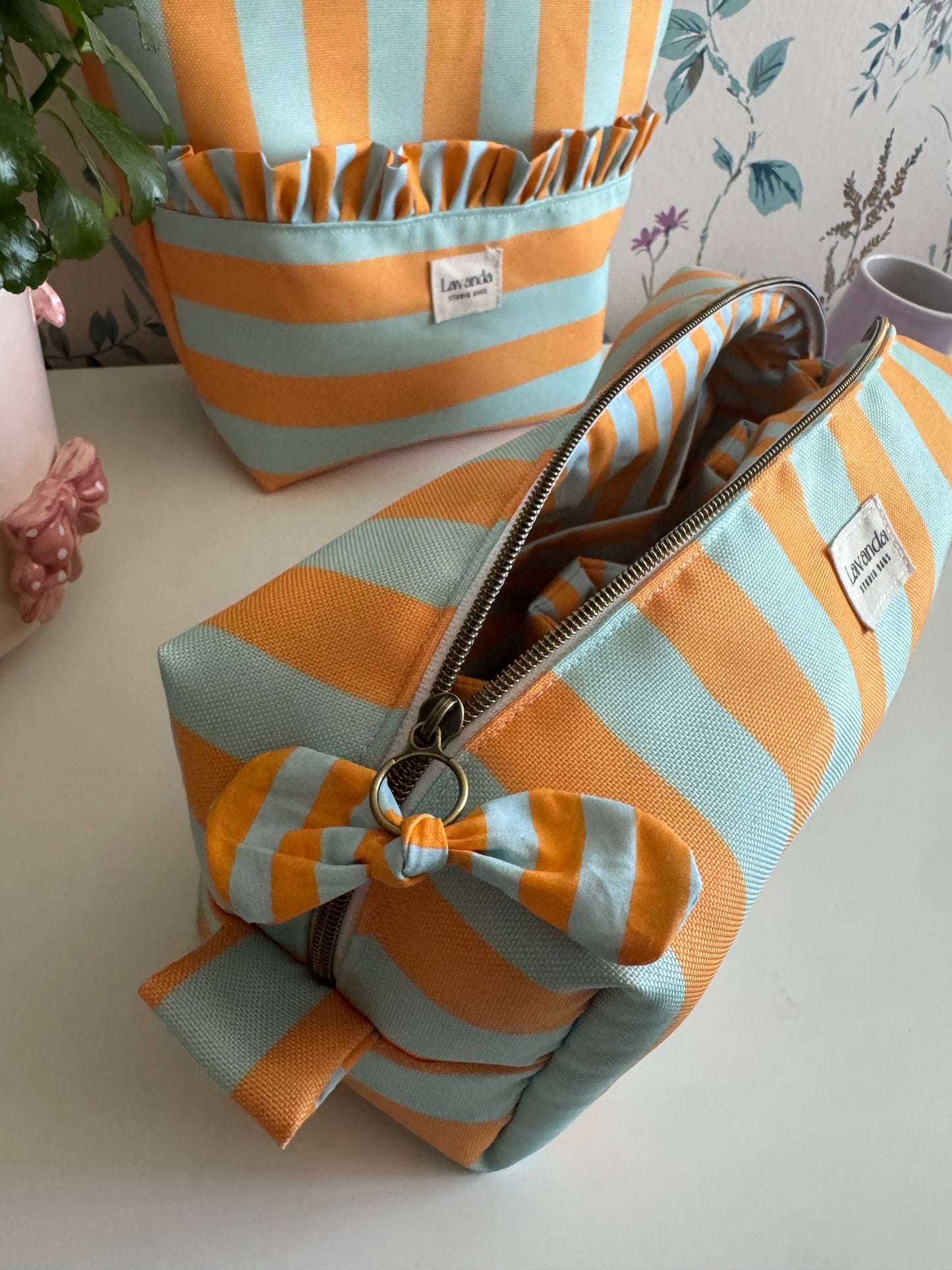 Dyson airwrap bag strap mint and orange