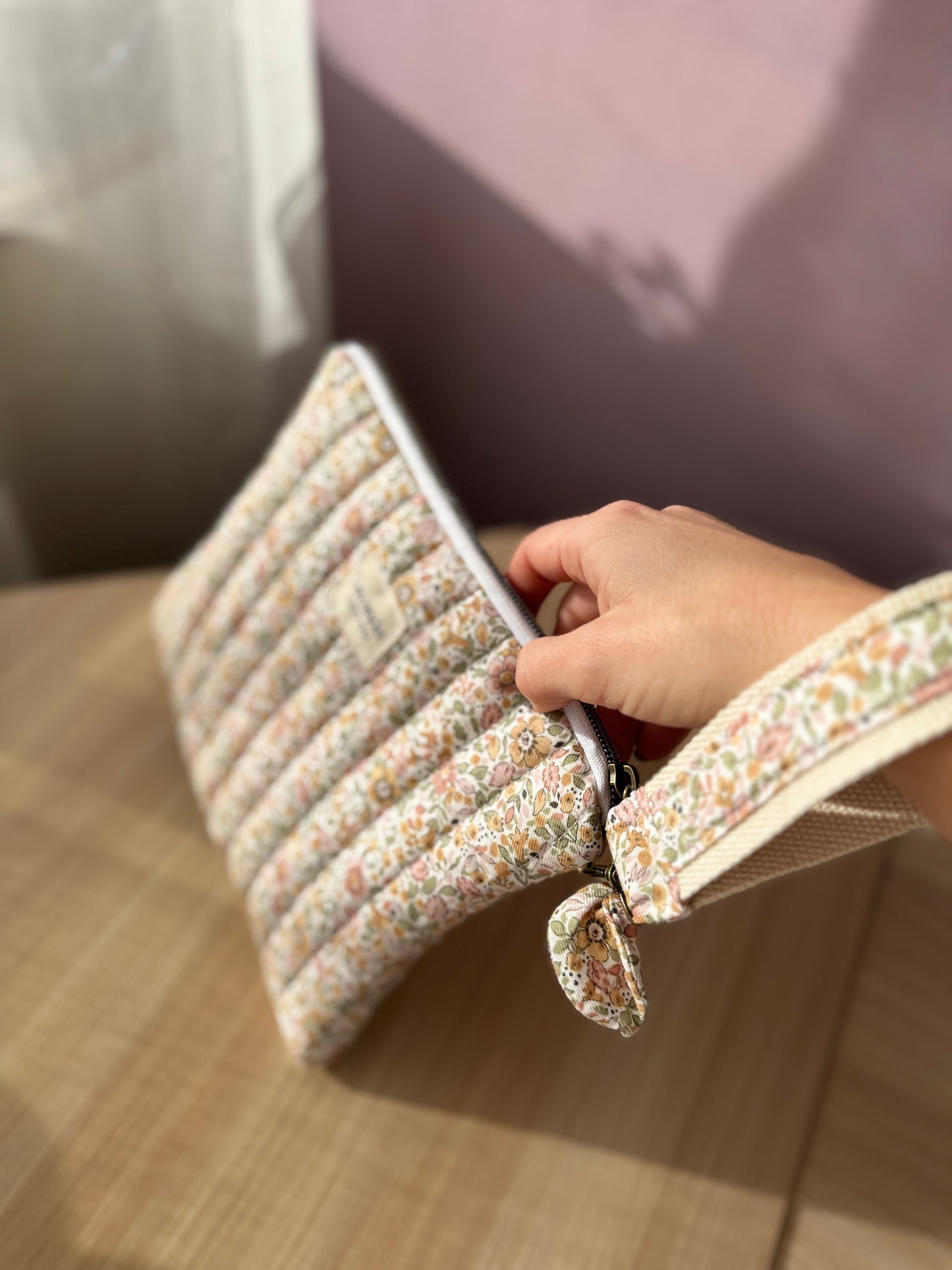 Make up bag green flowers