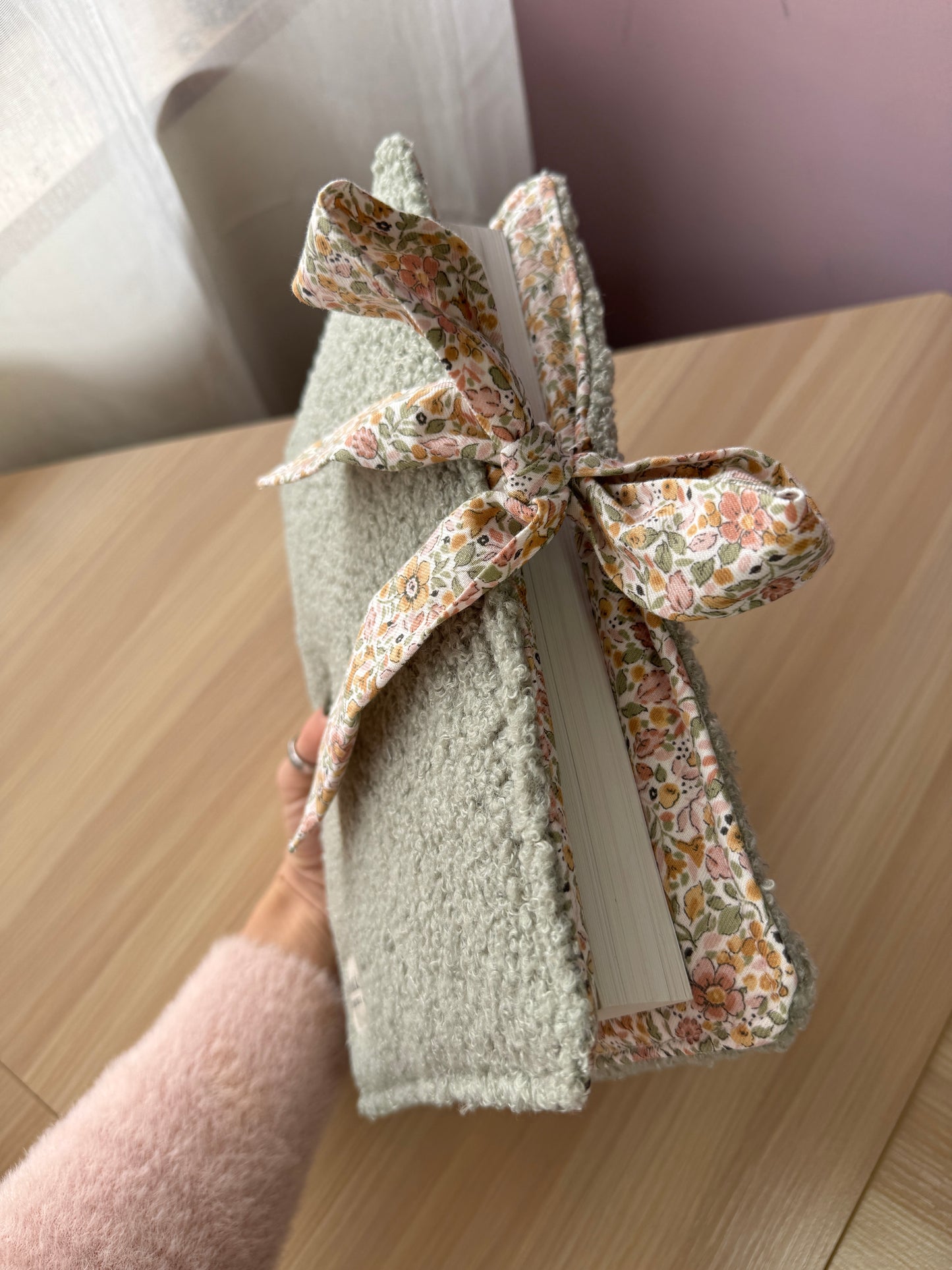 Book cover with flaps teddy green