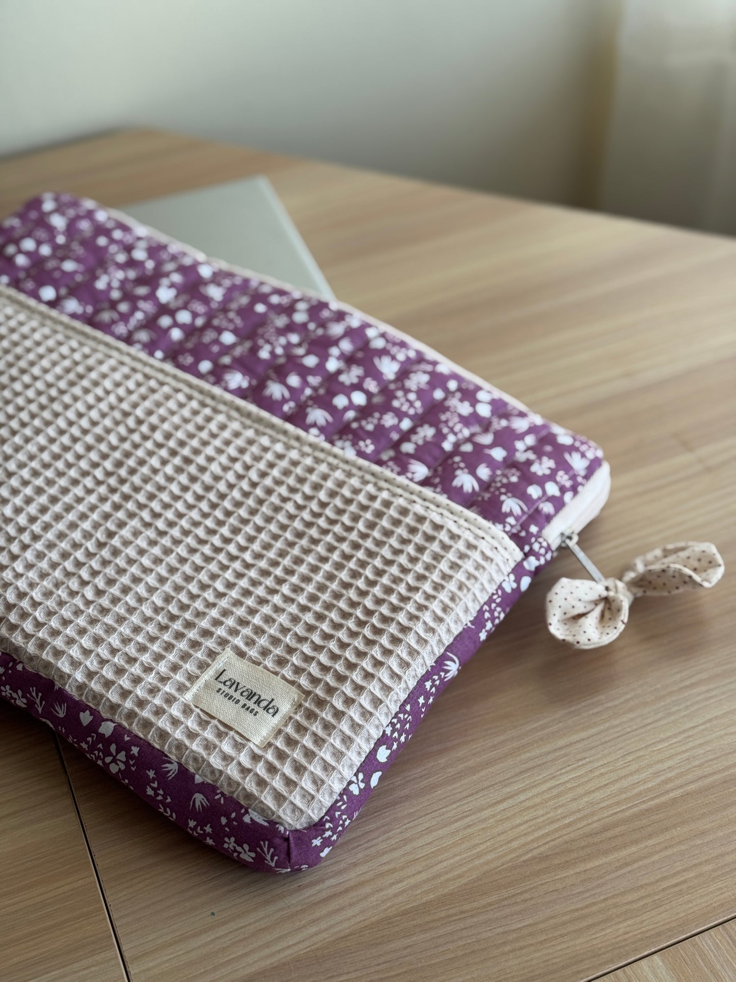 Floral laptop case lavender.