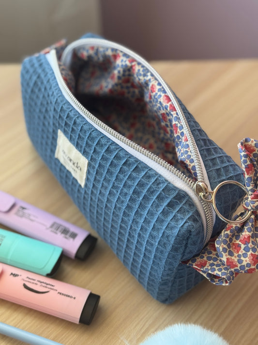 A.Pen cases🌸6