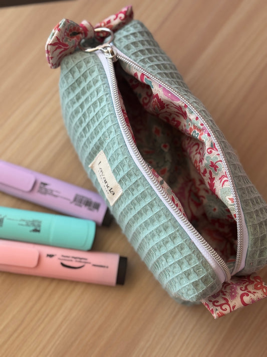 A.Pen cases🌸5