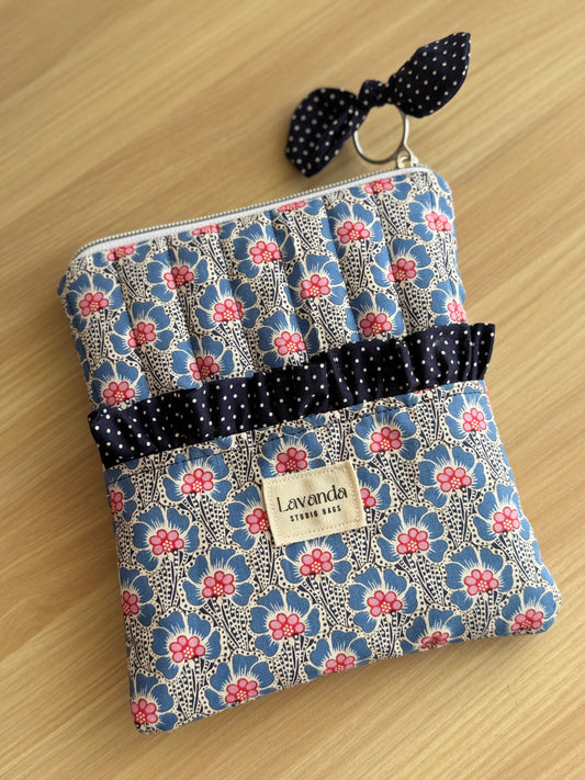 Kindle sleeve blue love floral