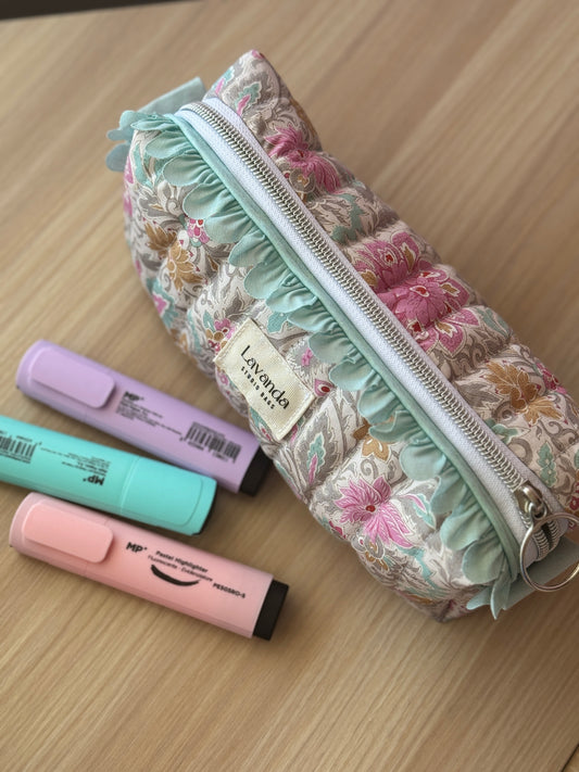 A.Pen cases🌸1