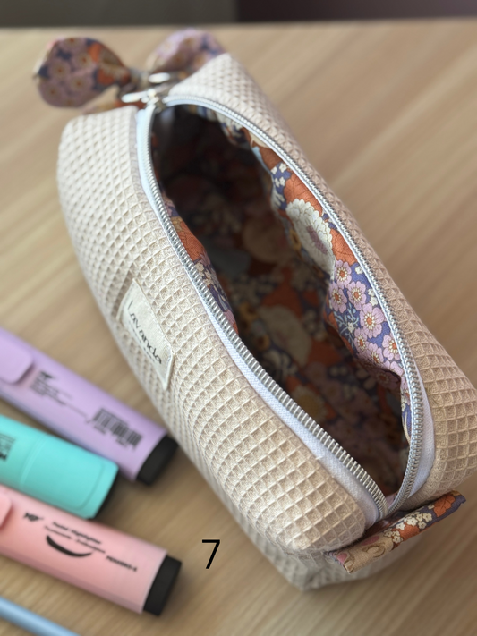 A.Pen cases🌸8