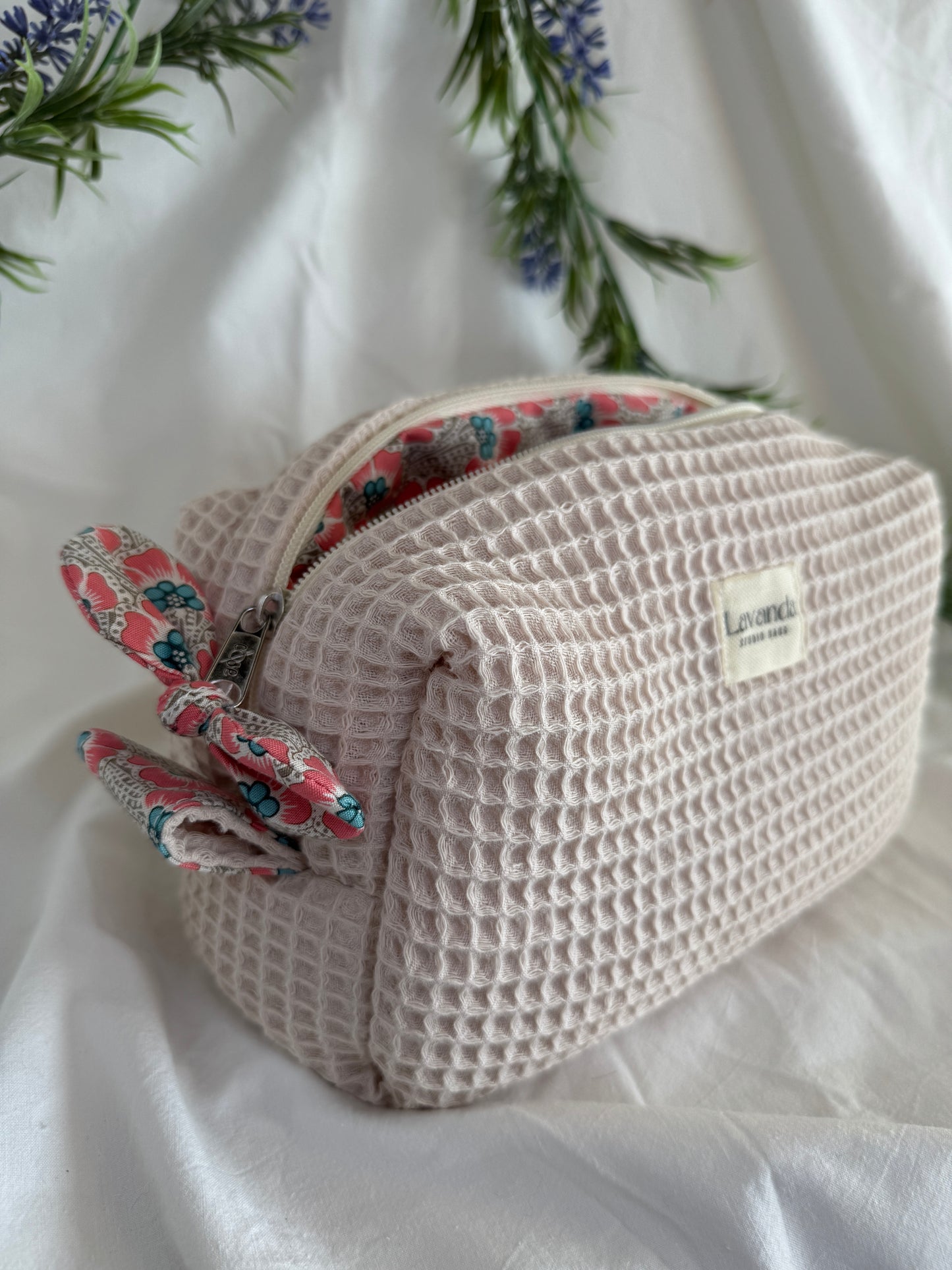 Cosmetic bag Ro,beige vanilla waffle.