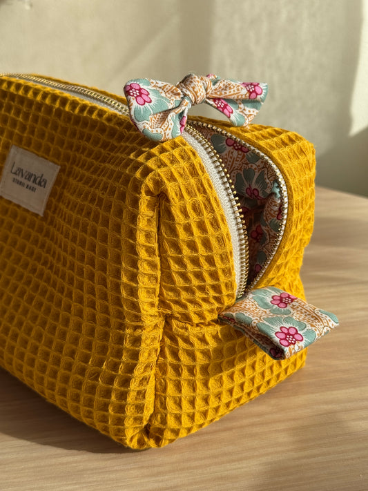 Cosmetic bag yellow and floral honey